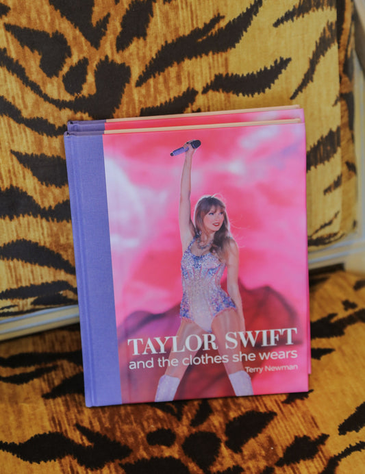Taylor Swift: And the Clothes She Wears Book