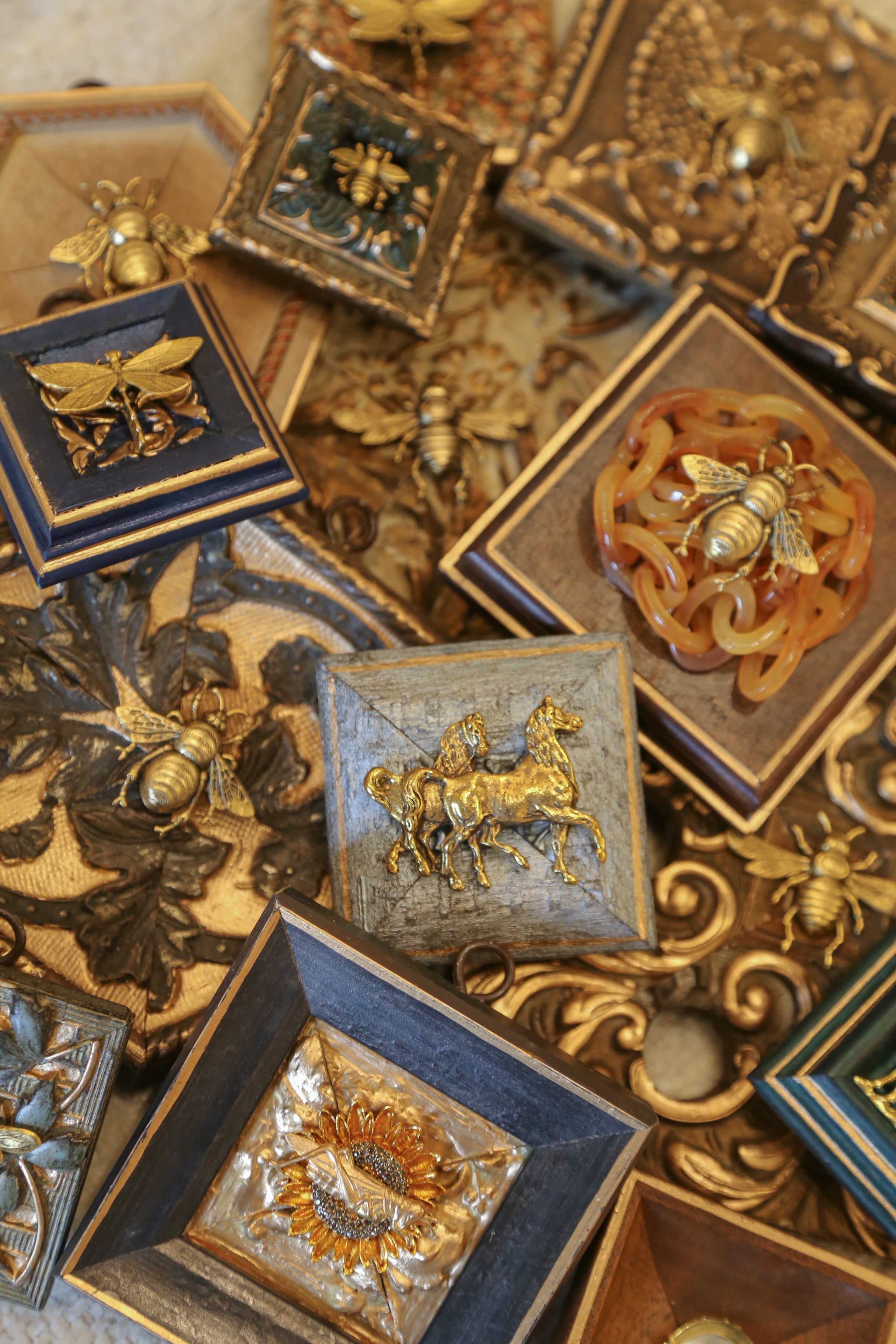 MUSEUM BEES