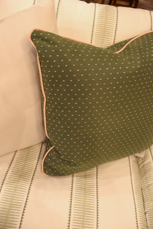 Chenille Dot Ivy Indoor/Outdoor Pillow